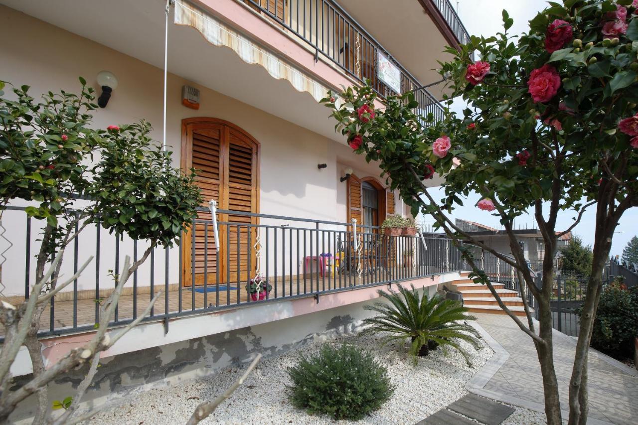 B&B Le Tre rose dell'Etna Zafferana Etnea Esterno foto